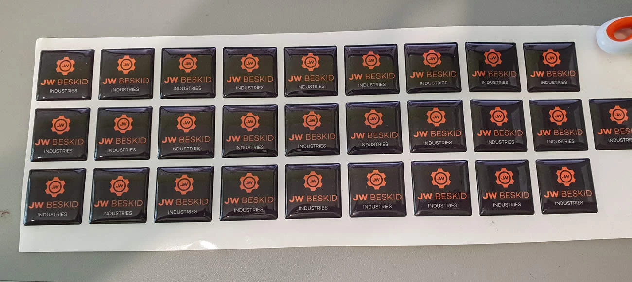 naklejki 3d z reklamą JW Besid Industries