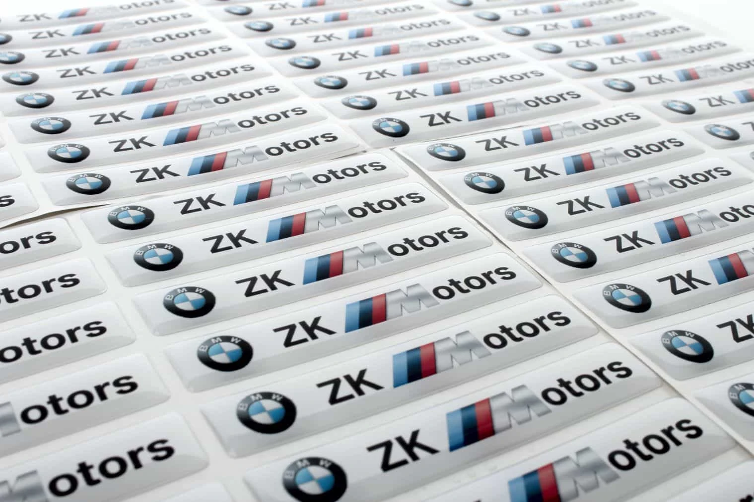 realizacja naklejek wypukłych dla ZK Motors