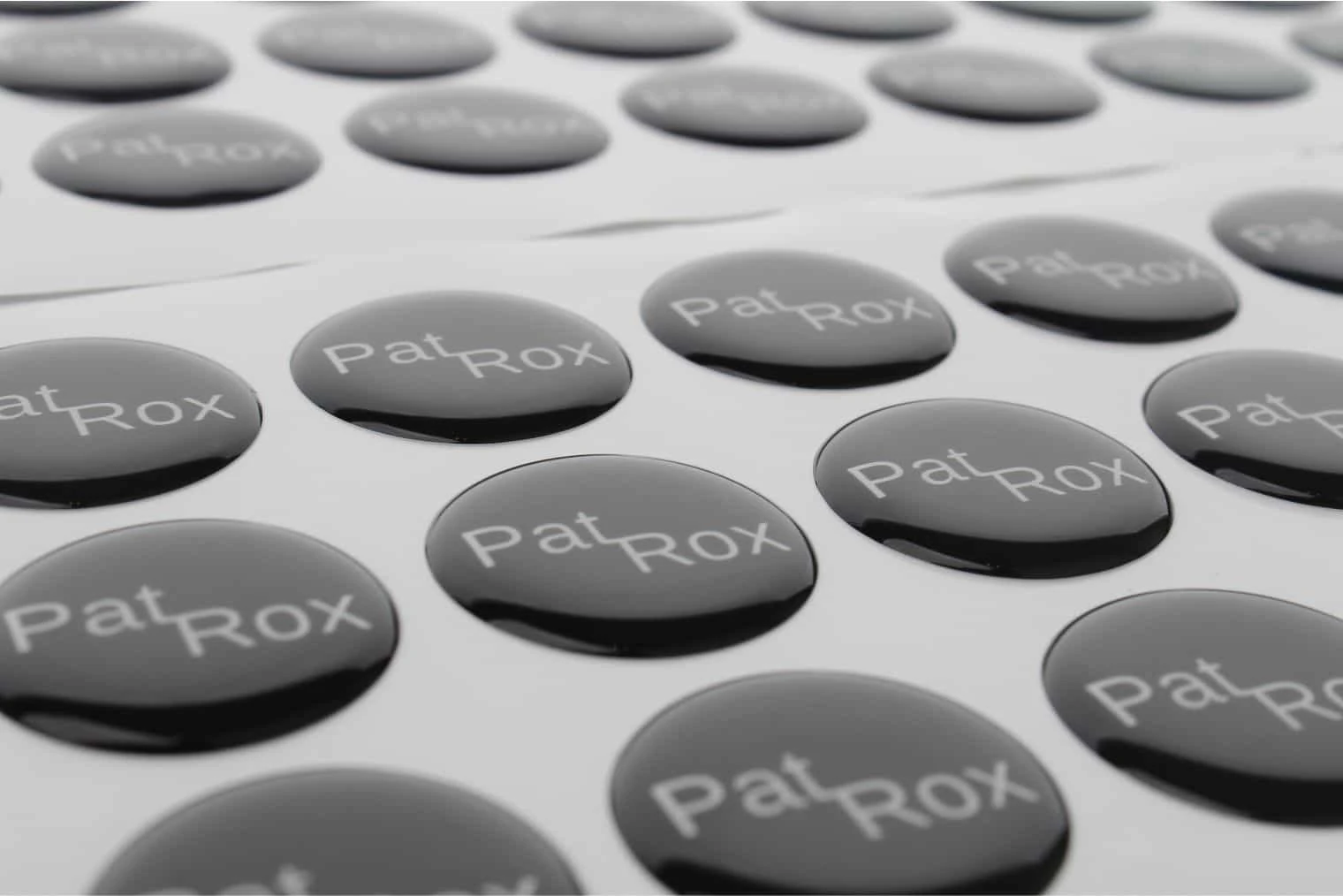 naklejki wypukłe dla Patrox