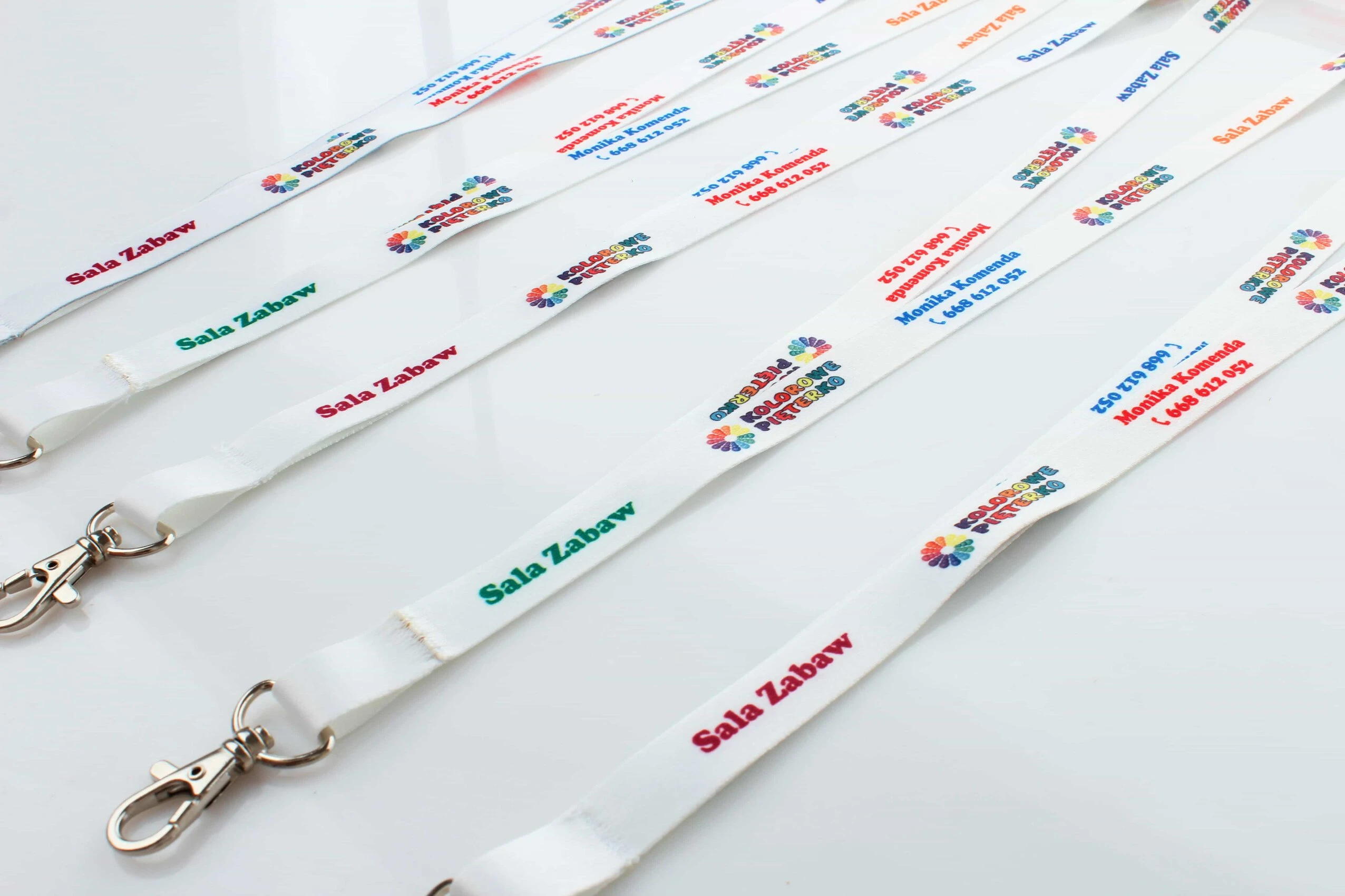 realizacja smyczy dla sali zabaw kolorowe pięterko