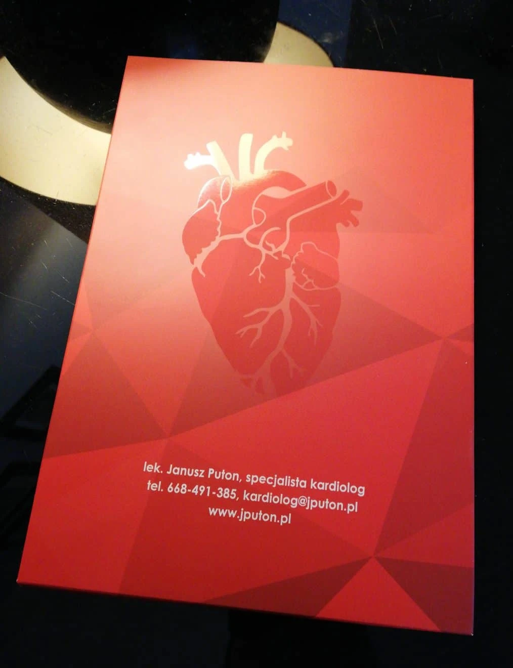 teczki z lakierem uv wykonane dla lek. Janusz Puton