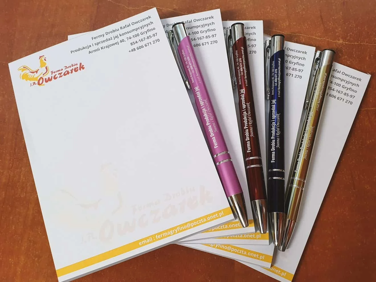 notesy i długopisy z logo Fermy Drobiu Owczarczyk