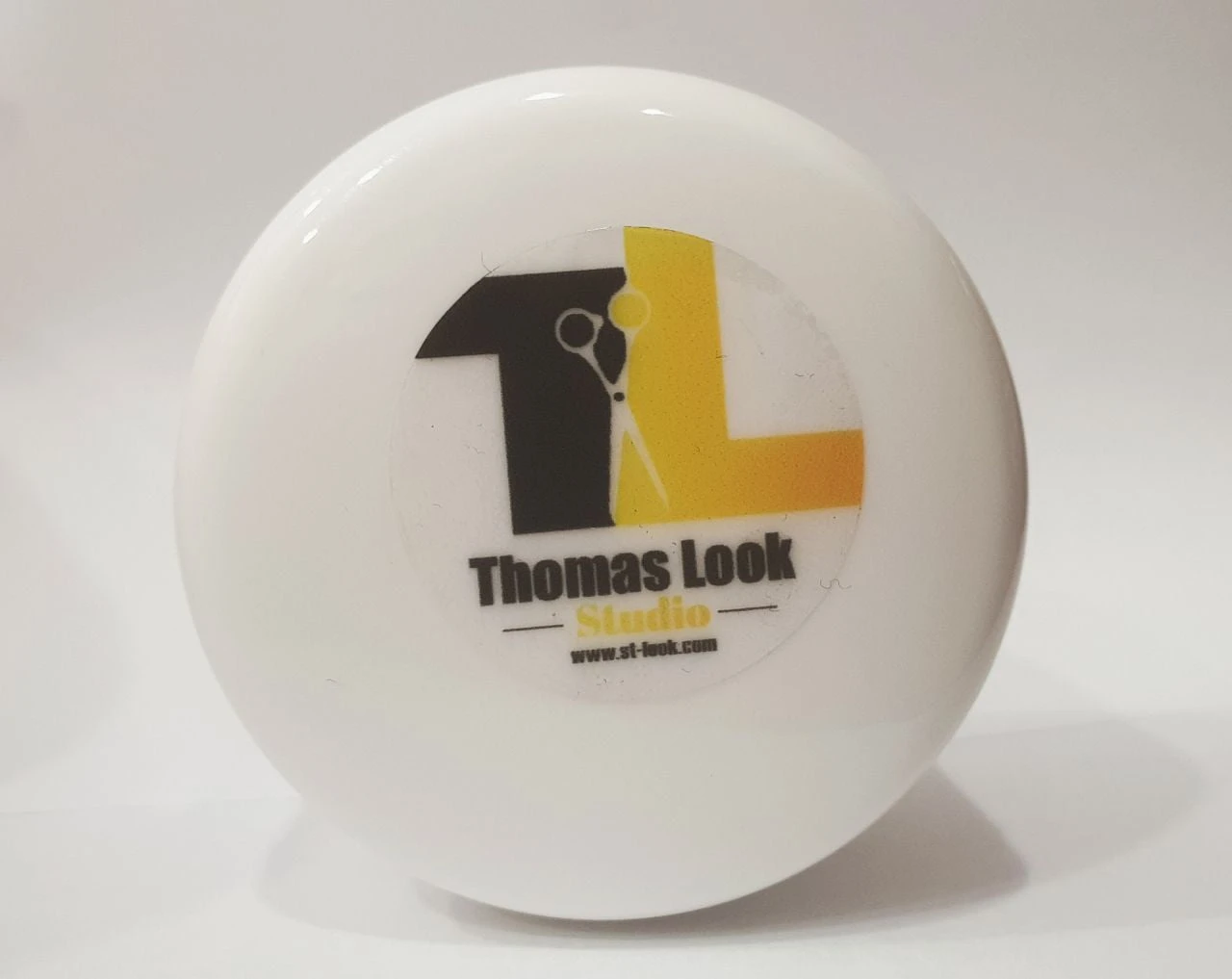 naklejki z logo Thomas Look