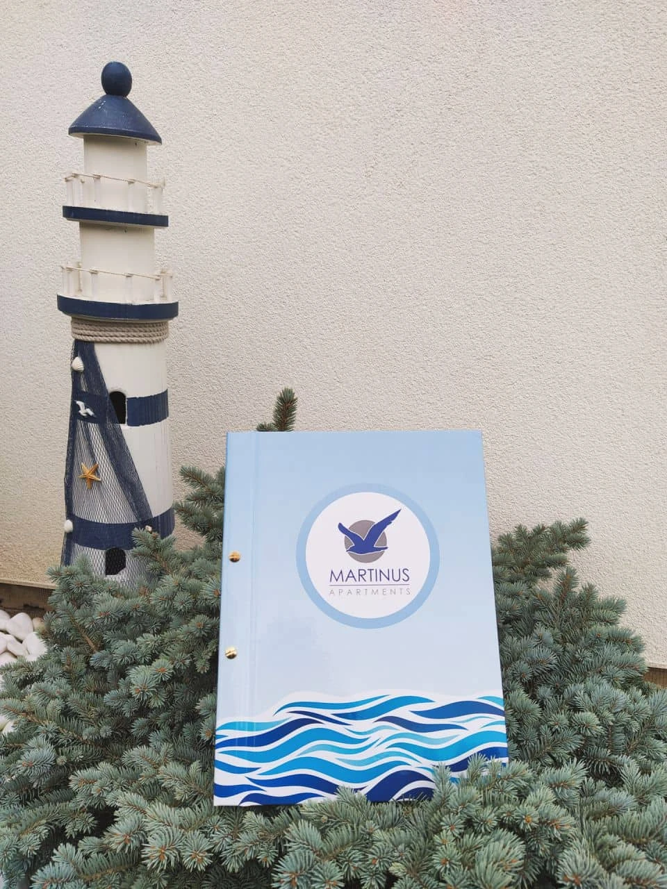 etui na menu z logo Martinus