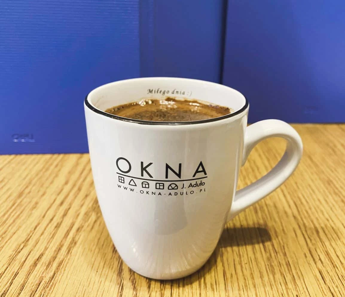 Kubki z logo OKNA Adulo