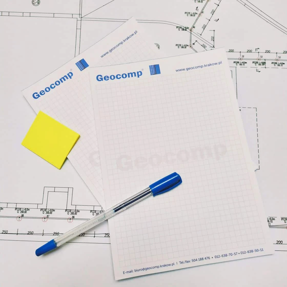 notesy z logo Geocomp