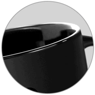 błyszczący środek kubka