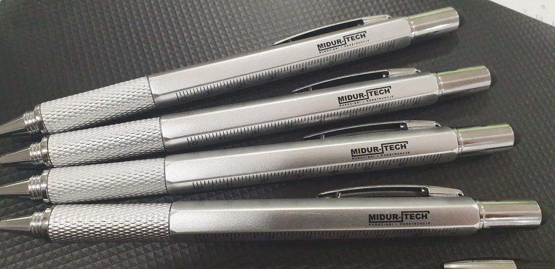 długopisy z miarką i nadrukowanym logo MIDUR-TECH