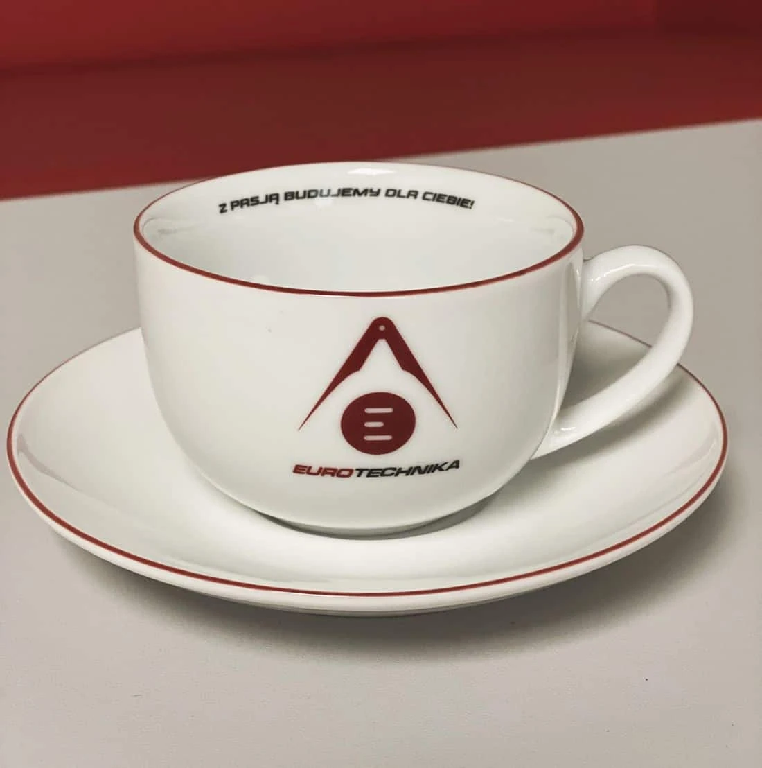 filiżanki z logo Euro Technika