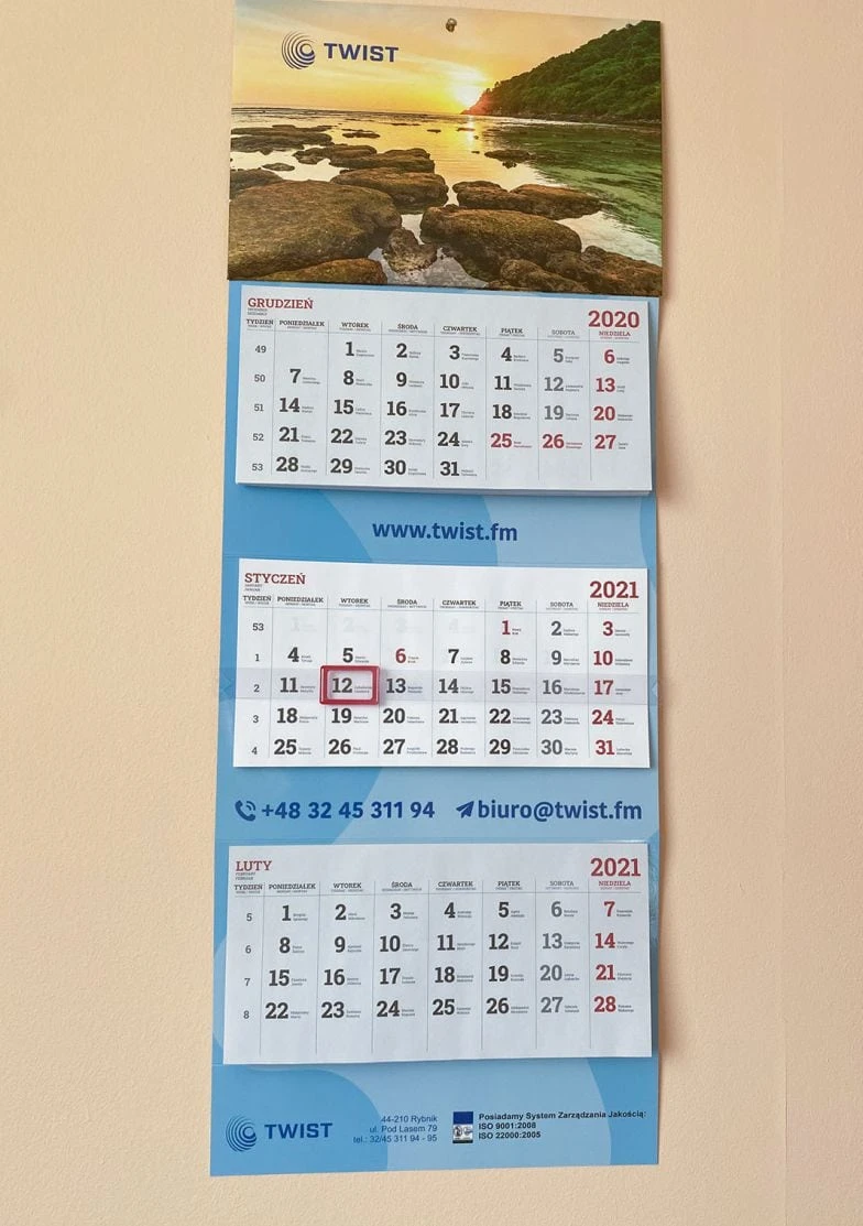 kalendarze ścienne trójdzielne z nadrukiem firmowym TWIST