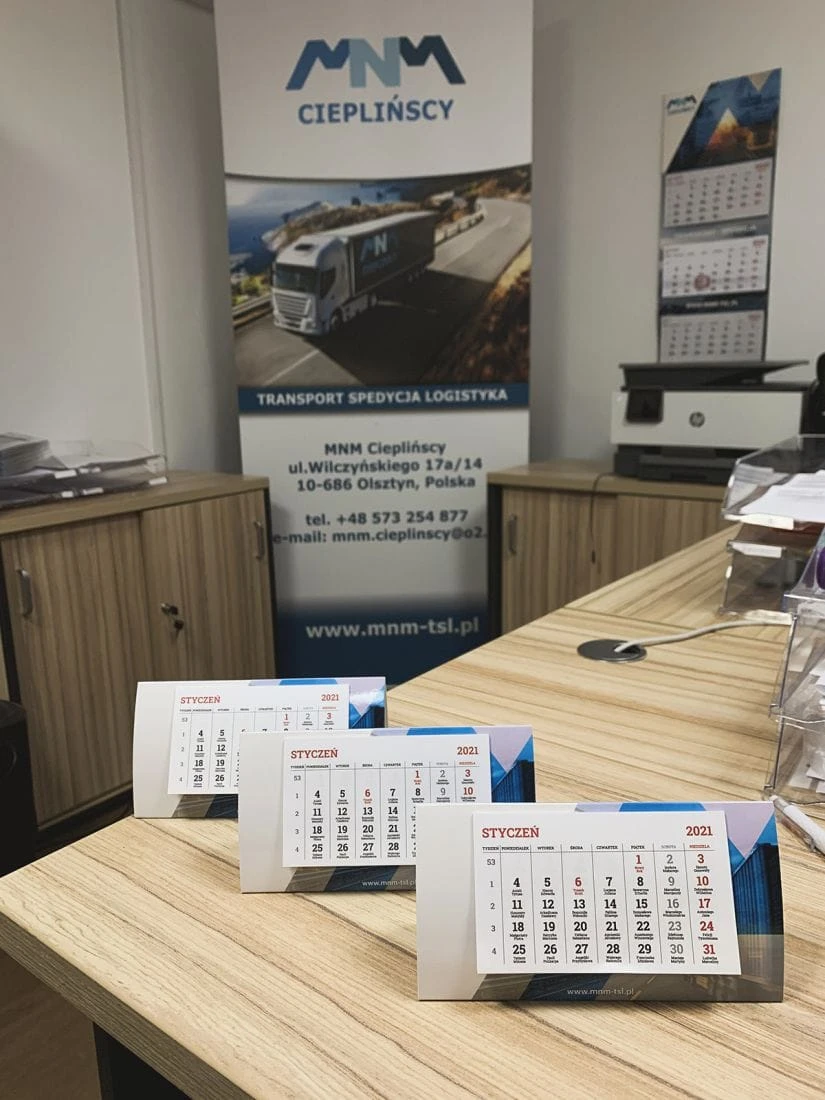 kalendarze biurkowe z nadrukiem firmy mnm-tsl.pl Cieplińscy