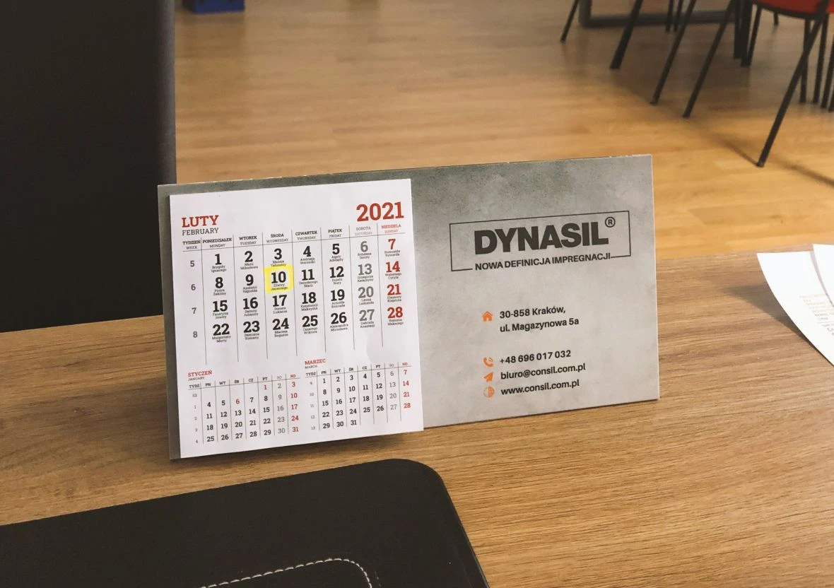 kalendarze na biurko z nadrukiem Dynasil