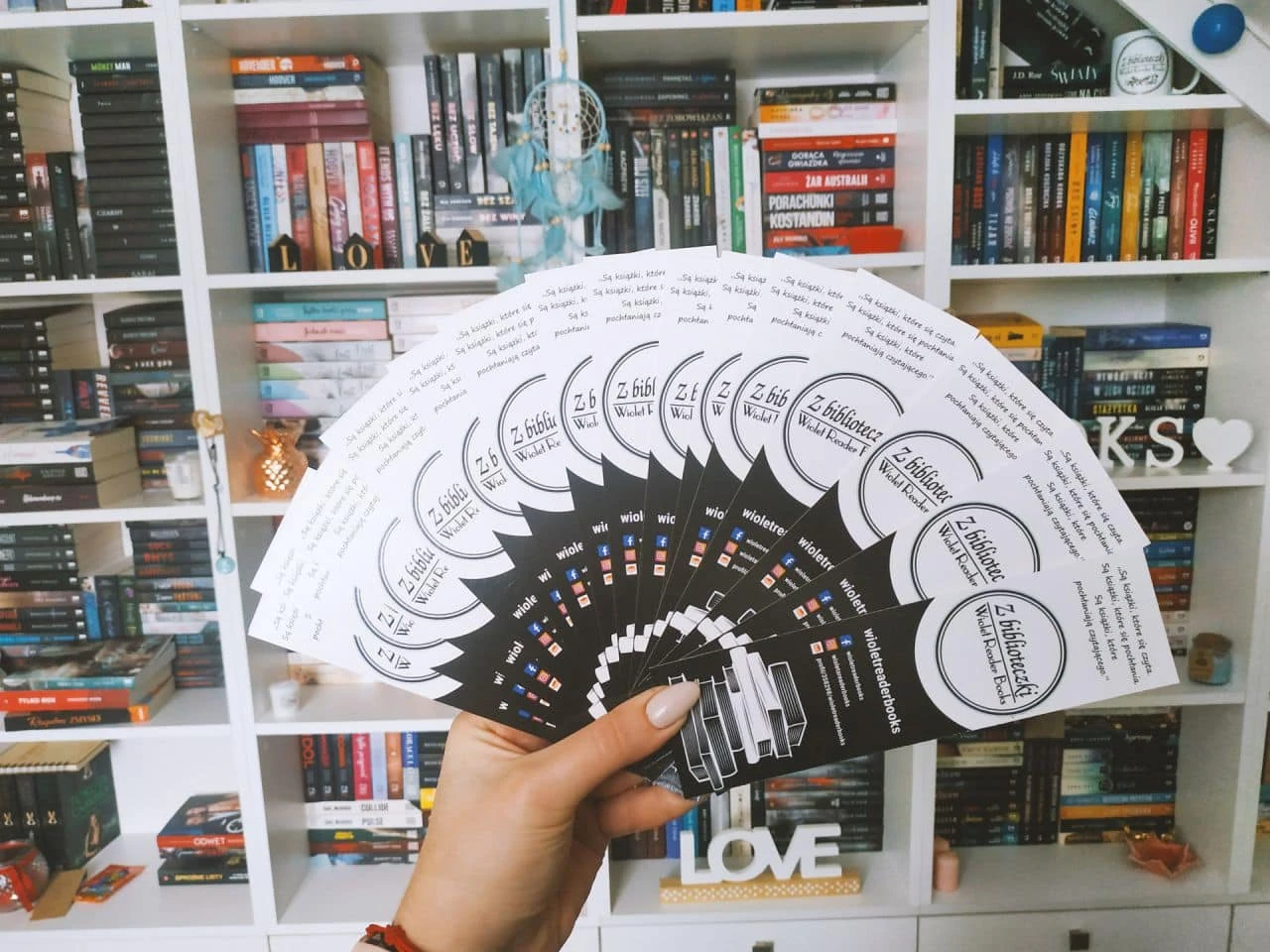 161243903744116212534523255523-portfolio zakładki do książek z logo "Z biblioteczki"