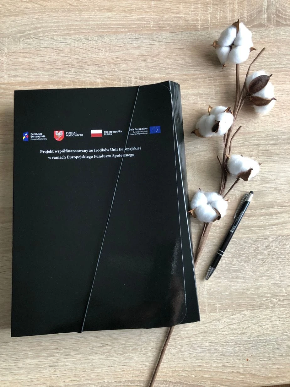 teczki reklamowe z gumką