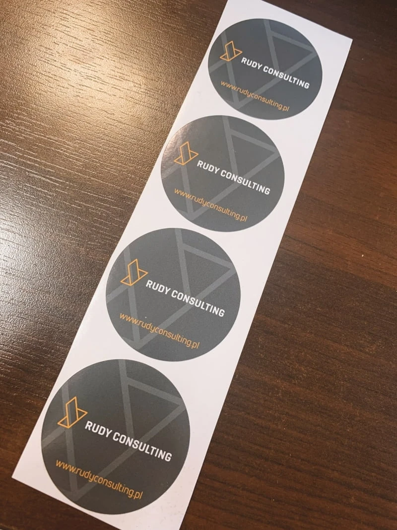 naklejki z nadrukiem Rudy Consulting