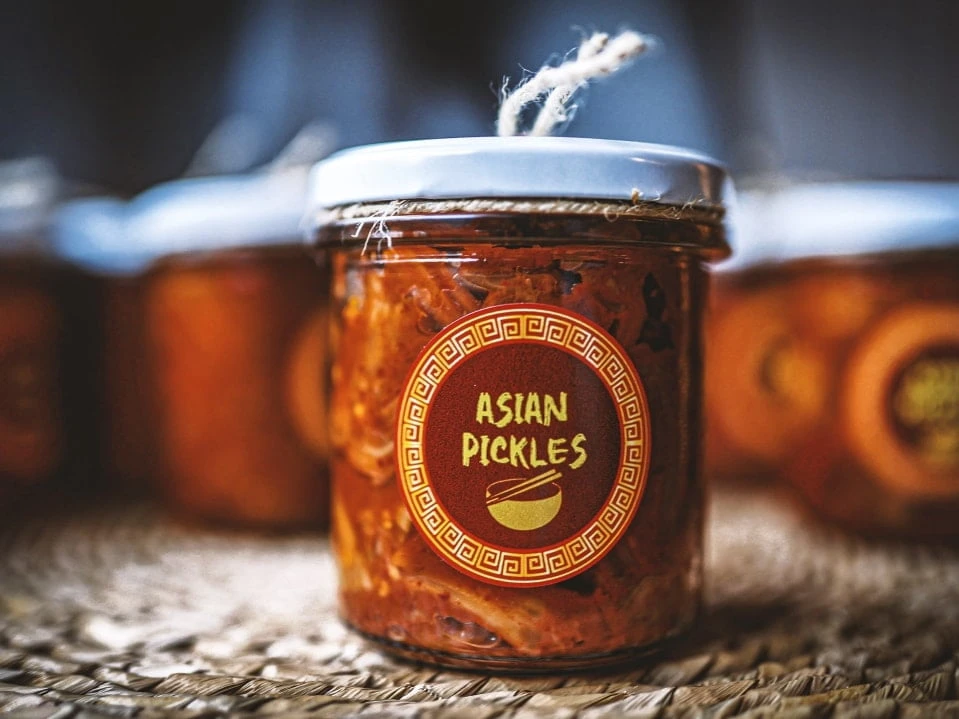 naklejki z logo Asia Pickles