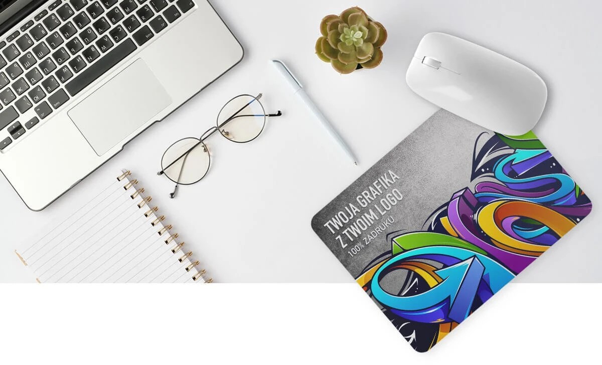podkładka pod mysz z nadrukowanym logo