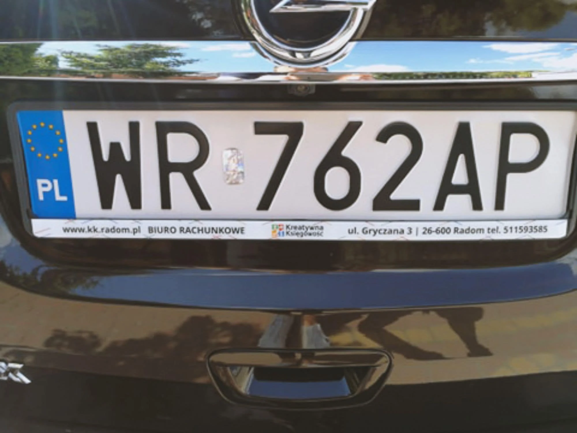 ramki pod tablice z nadrukiem "Kreatywna Księgowość"