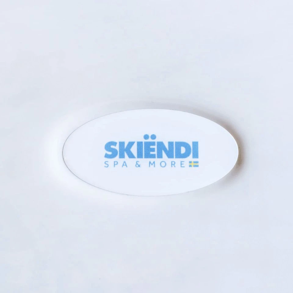 naklejki z logo SKIENDI