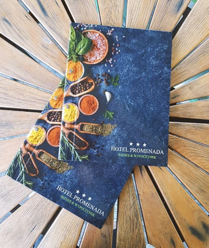menu z logo Hotel Promenada