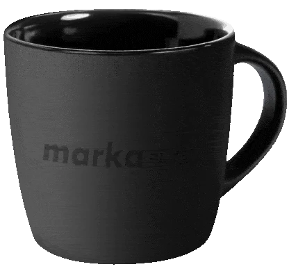 kubek All Black z czarnym nadrukiem