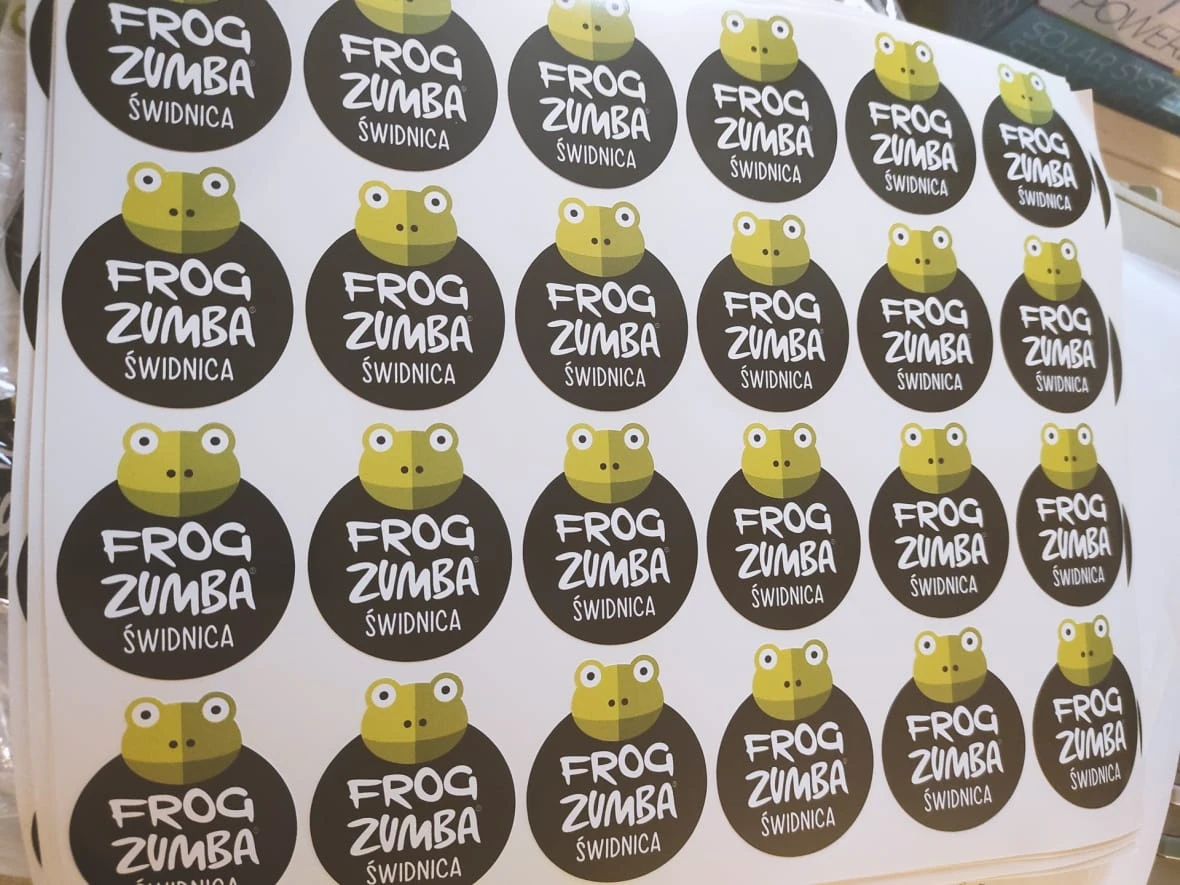 naklejki foliowe z nadrukiem lgoo