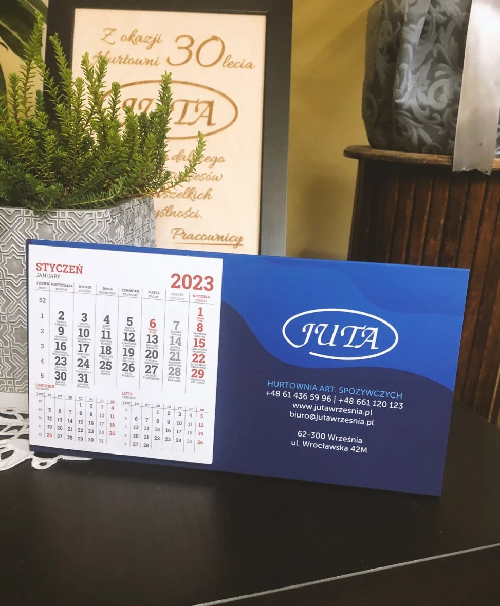 kalendarz biurowy z indywidualnym projektem