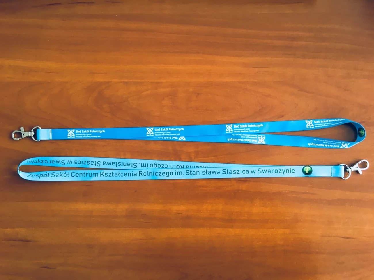 zdjęcie smyczy reklamowych z napisem Zespół Szkół Centrum Kształcenia Rolniczego im. Stanisława Staszica w Swarożynie