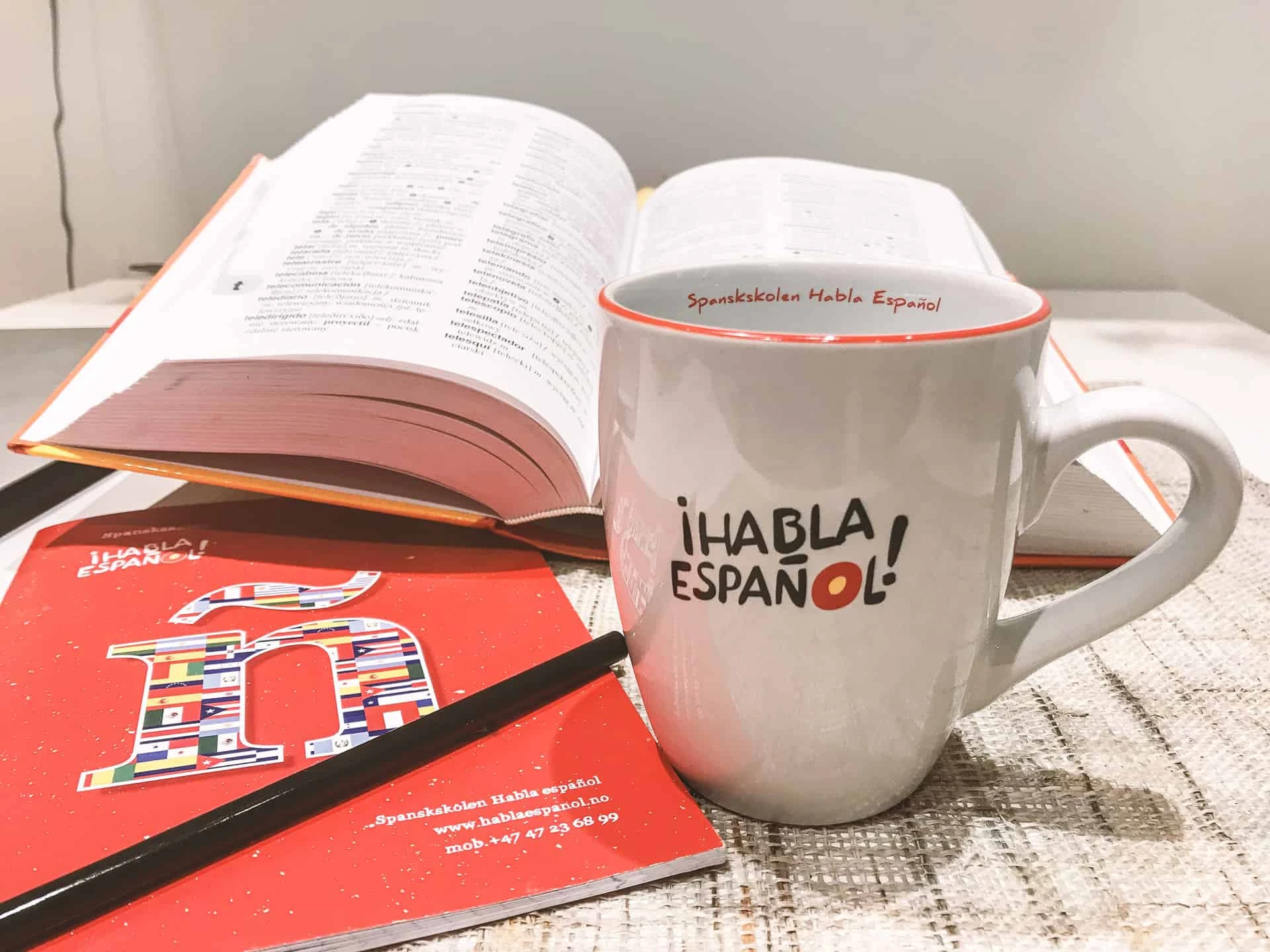 kubki edge z logo Ihabla Espanol