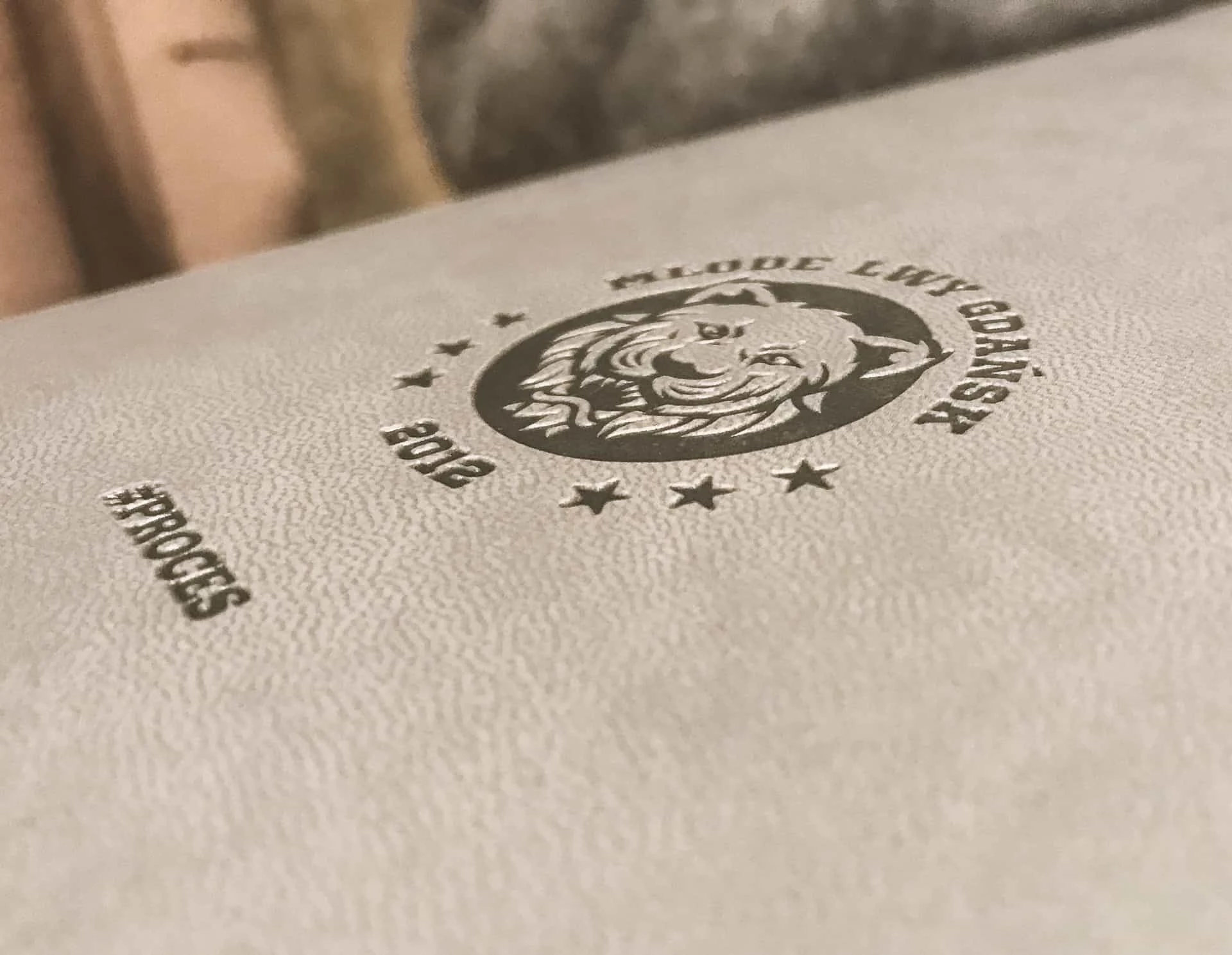 tłoczenie na kalendarzu książkowym #proces