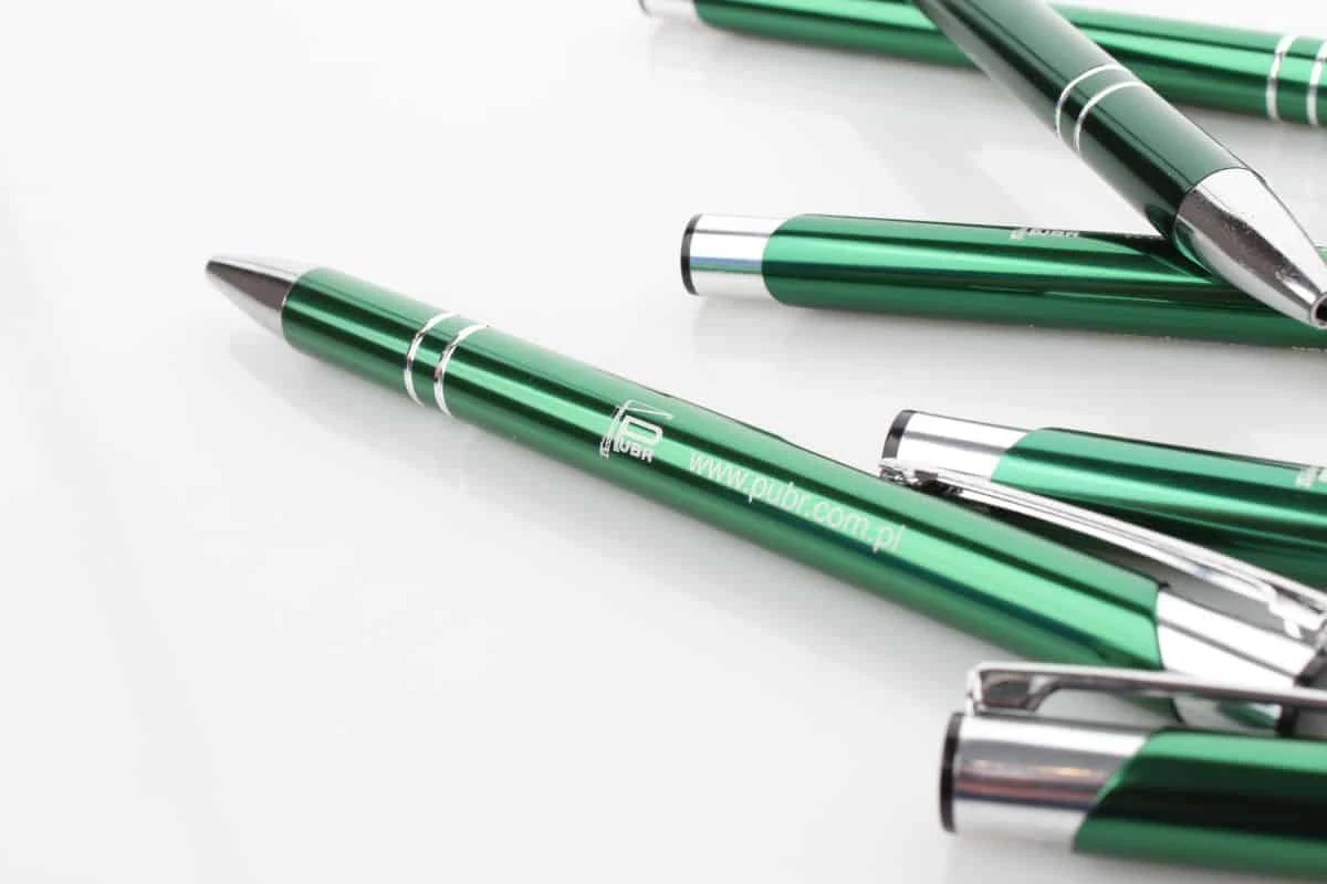 długopisy firmowe z grawerem PUBR