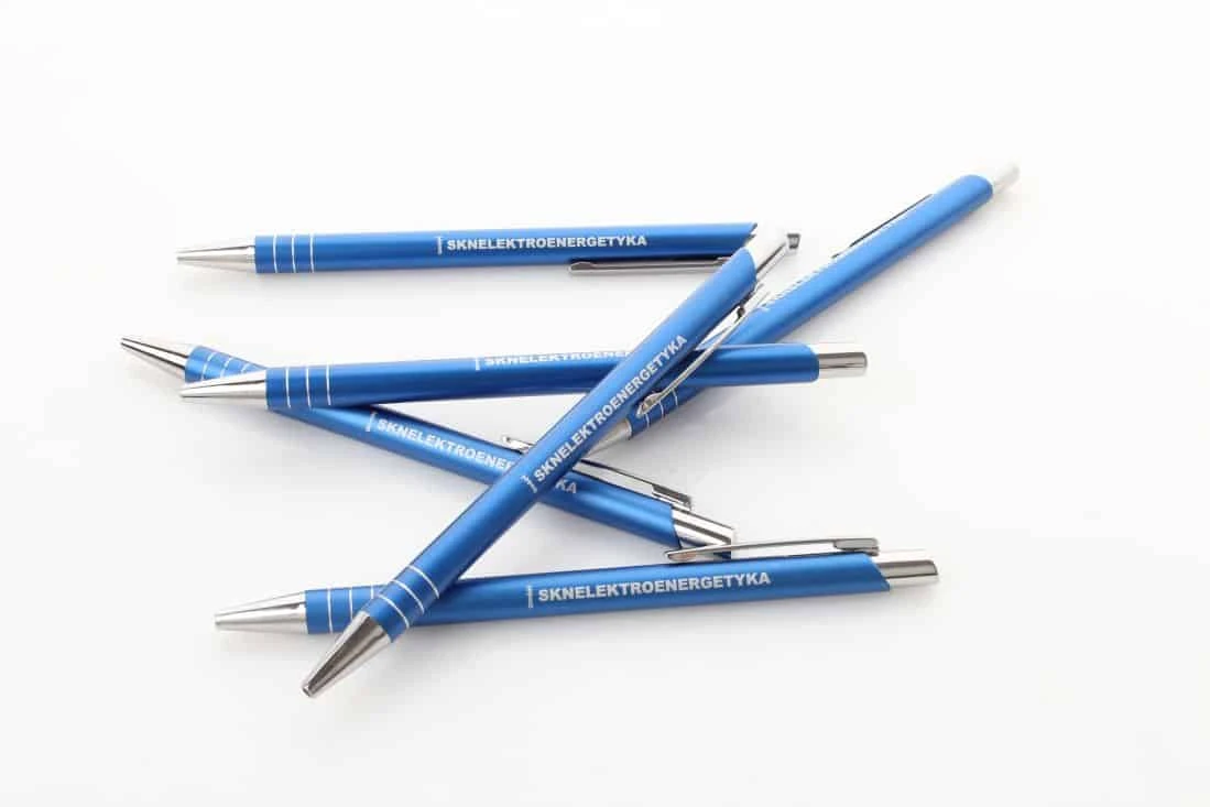 długopisy reklamowe z logo SKNelektroEnergetyka