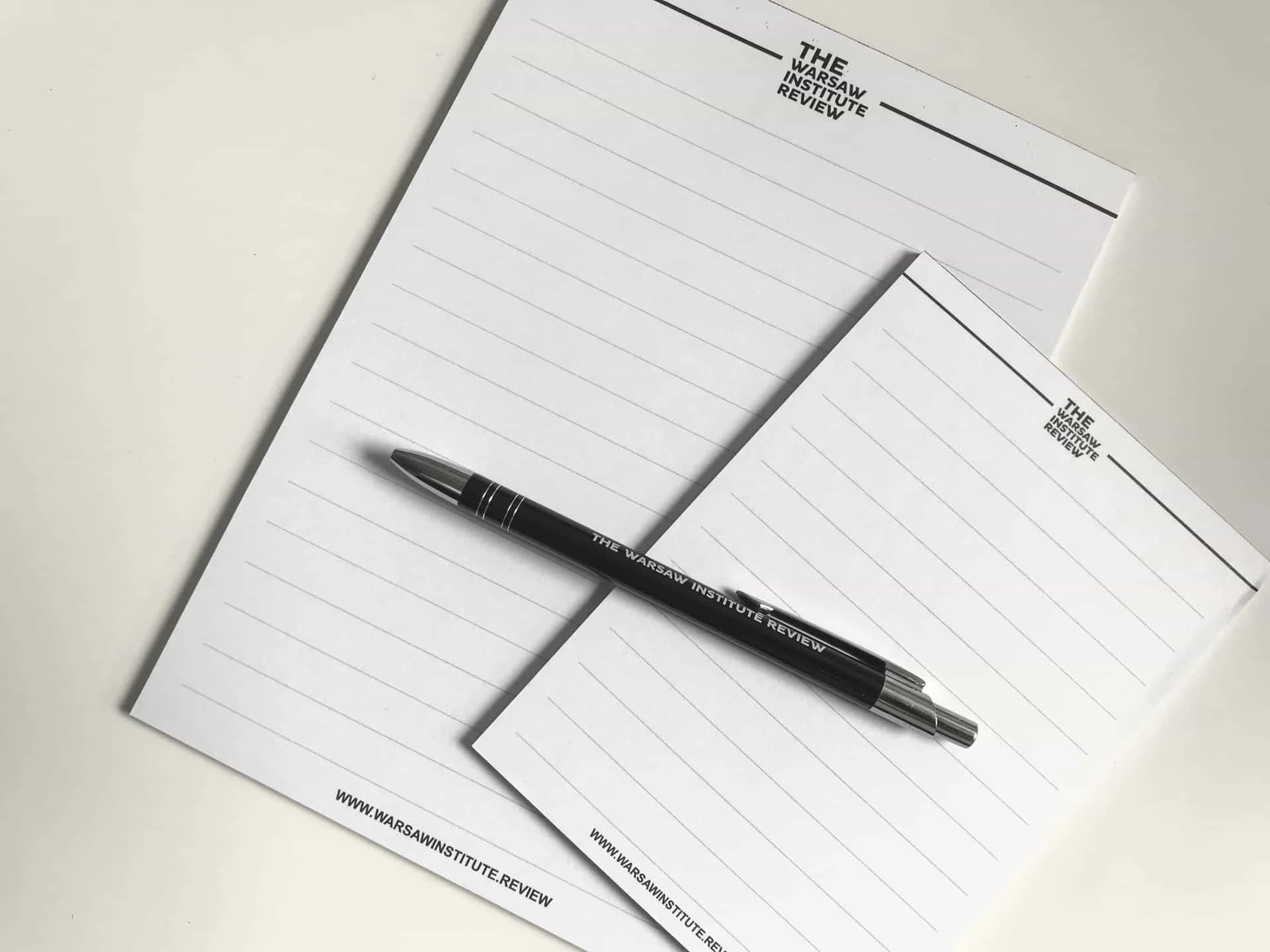 notesy firmowe z logo the warsaw institute review