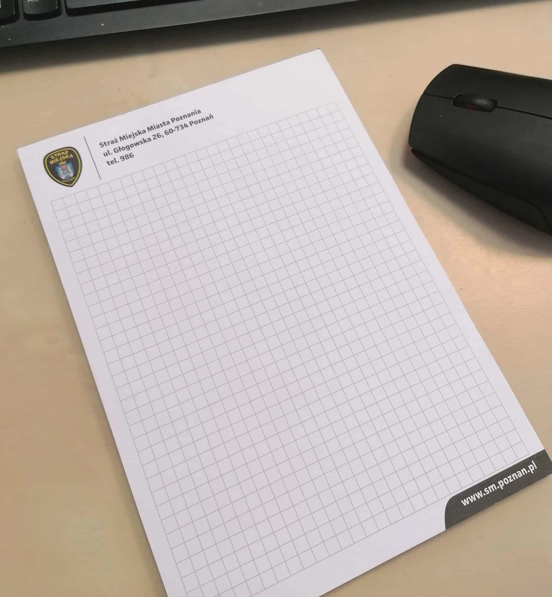 notesy klejone z nadrukiem dla Straży miejskiej miasta Poznań