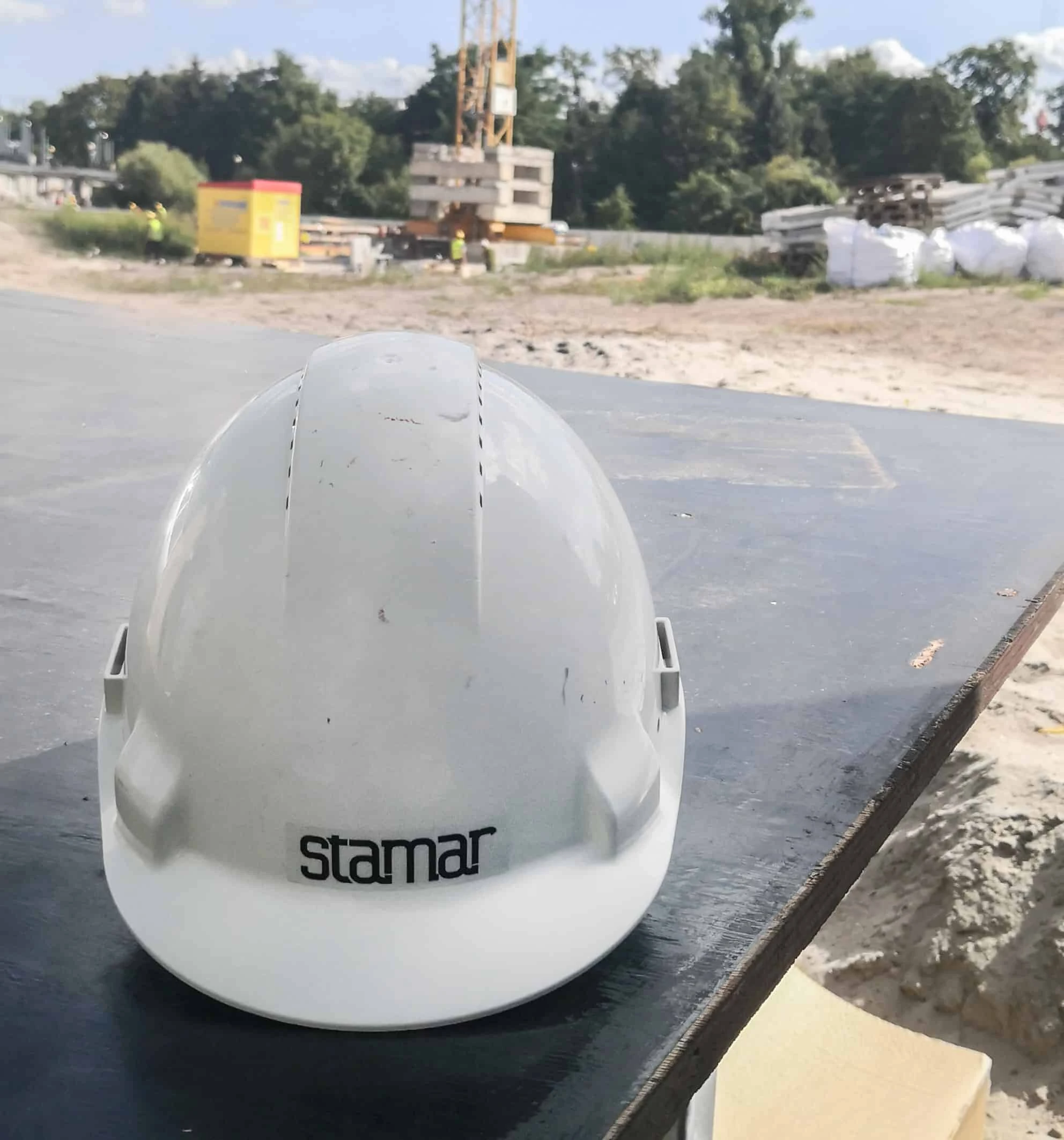 naklejki z logo stamar