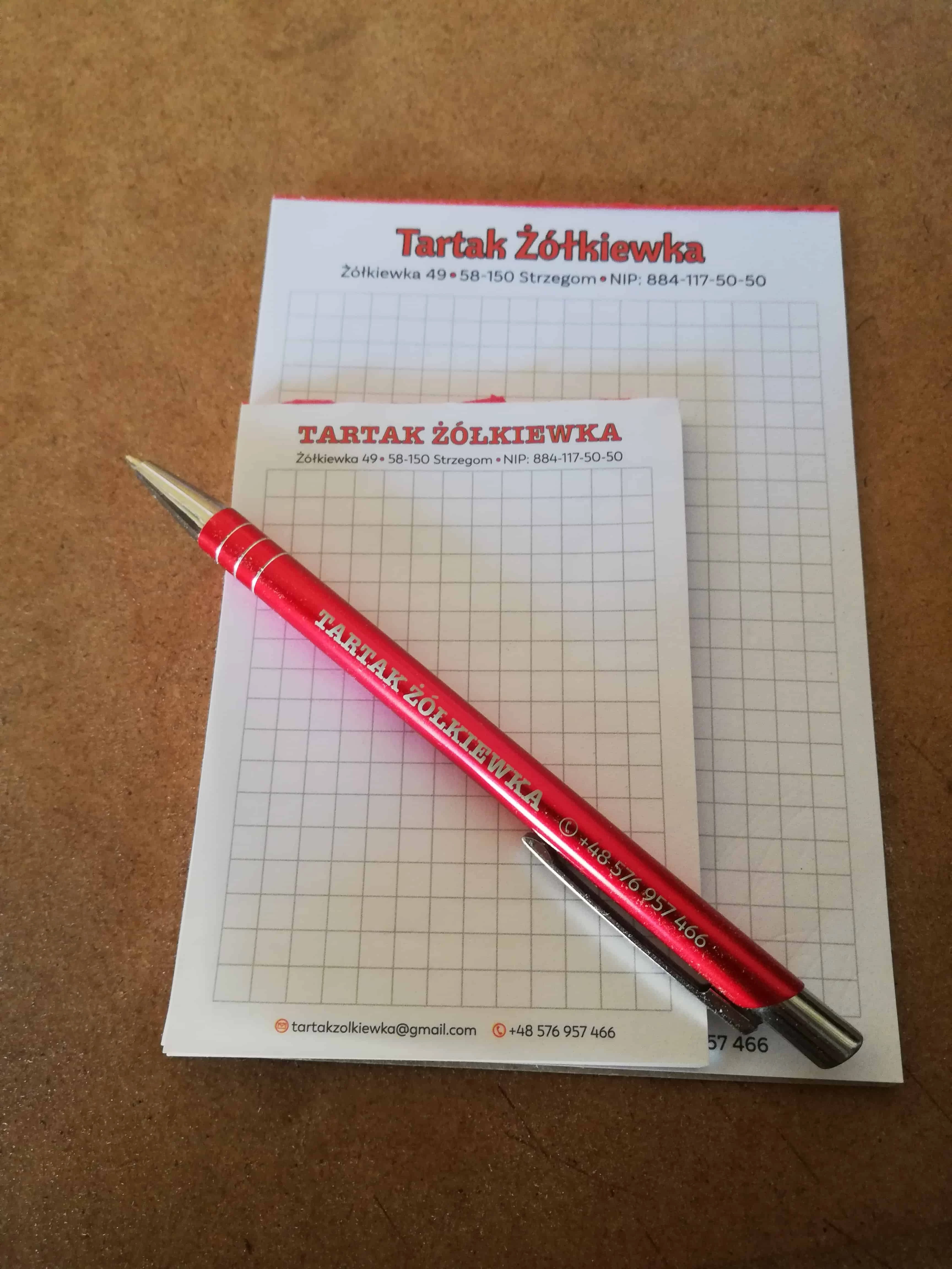 notesy z logo firmy Tartak Żółkiewka