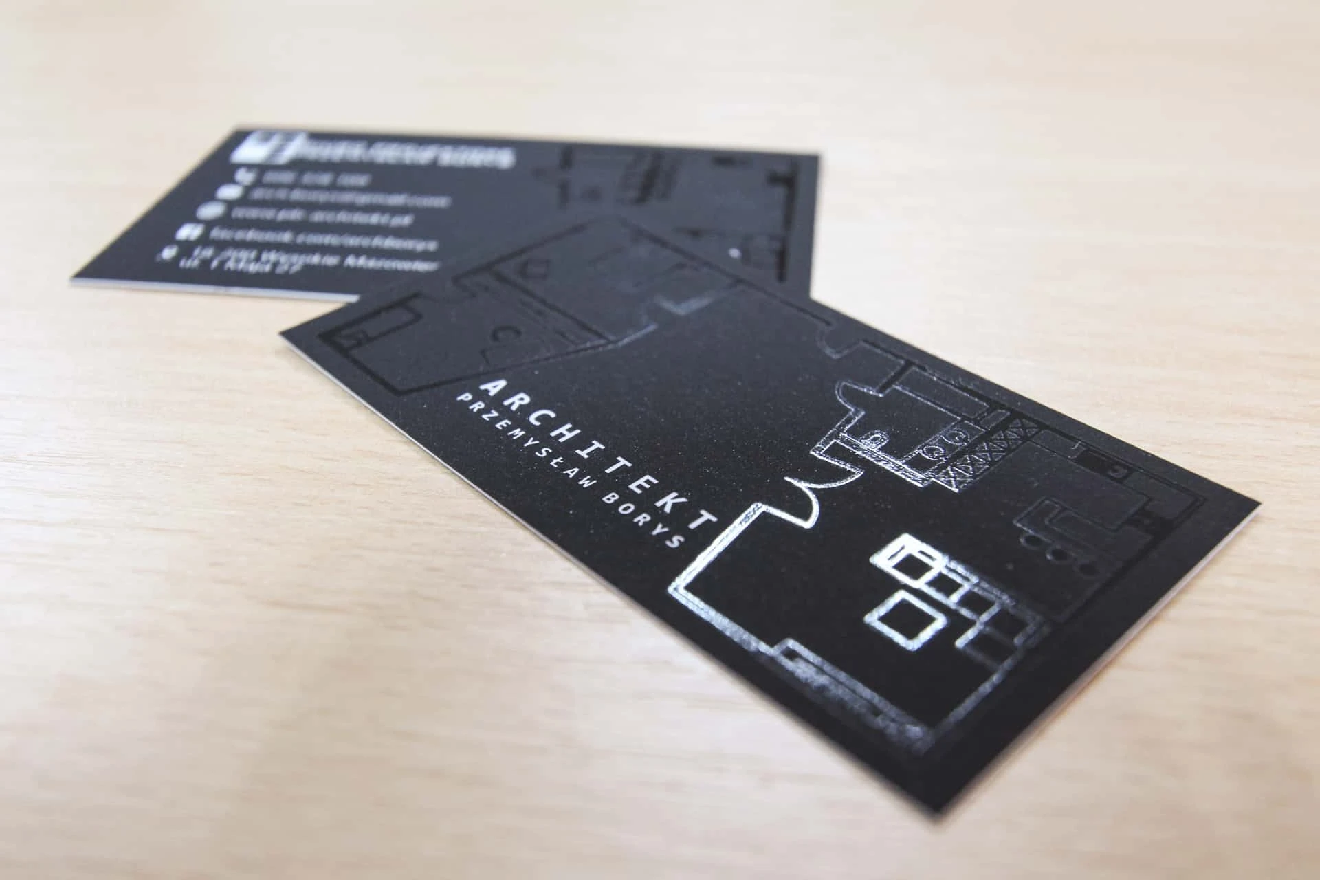wizytówki z błyszczącymi elementami dla Architekt Przemysław Borys