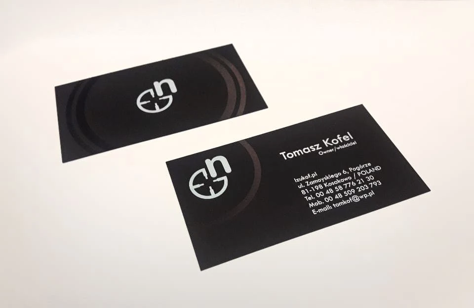 wizytówki na czernym barwionym papierze dla Tomasz Kofel