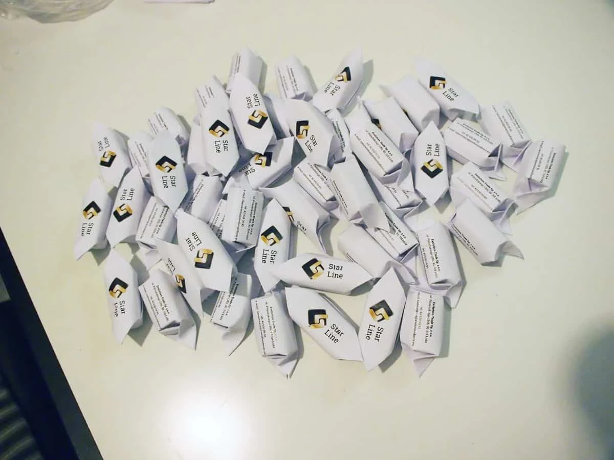 zdjęcie do portfolio krówek z nadrukiem z logo Star Line białe