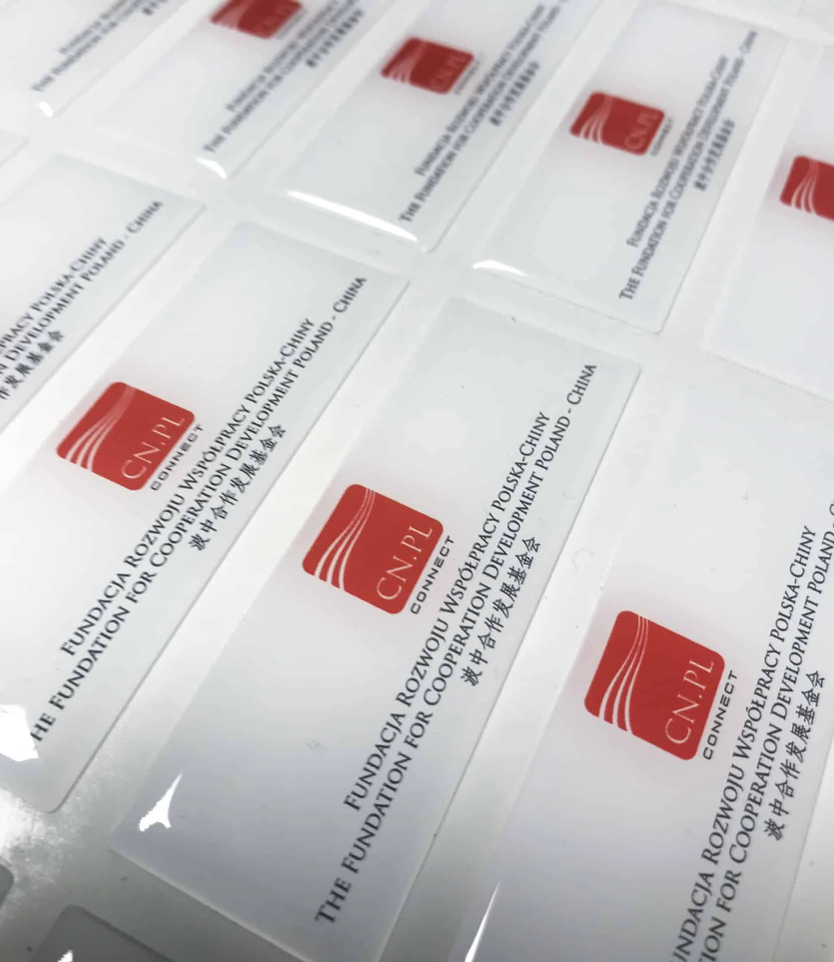 naklejki wypukłe 3d z logo cn.pl