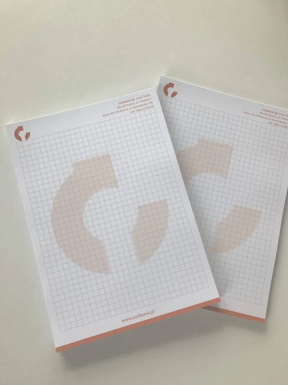 notesy klejone z logo firmy Corleonis