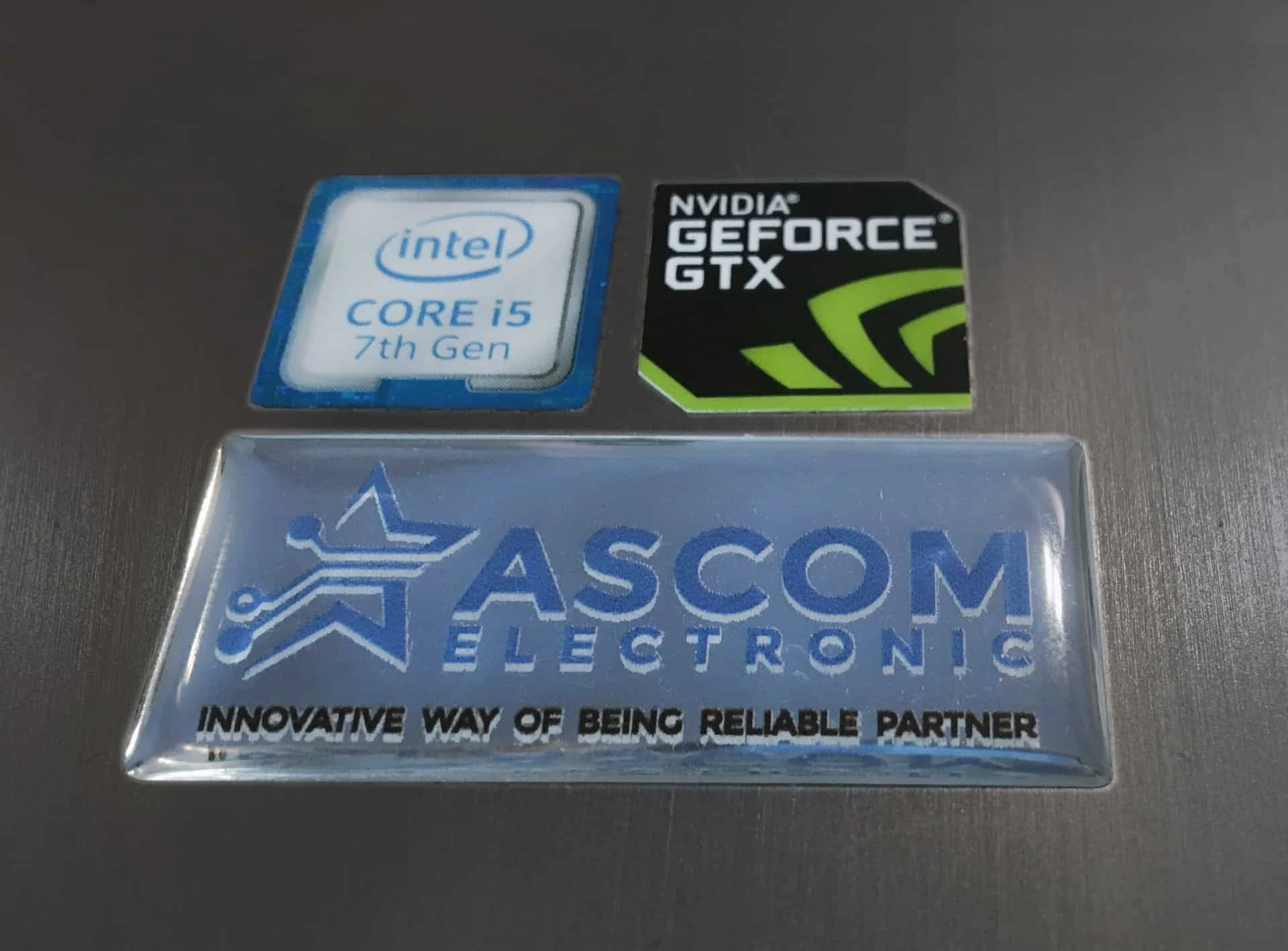 naklejki przeźroczyste wypukłe z logo ASCOM ELECTRONIC