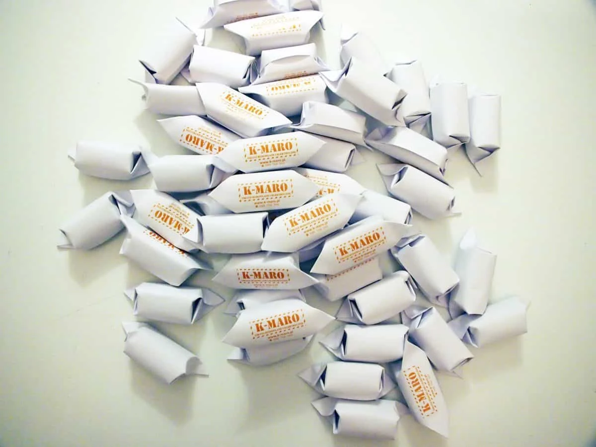 realizacja na krówki reklamowe z logo K-Maro