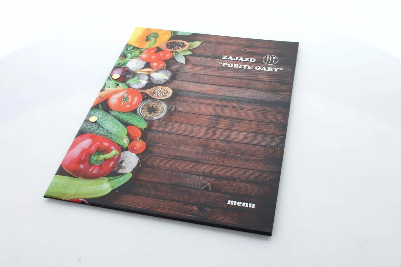 etui na karty z logo Pobite Gary