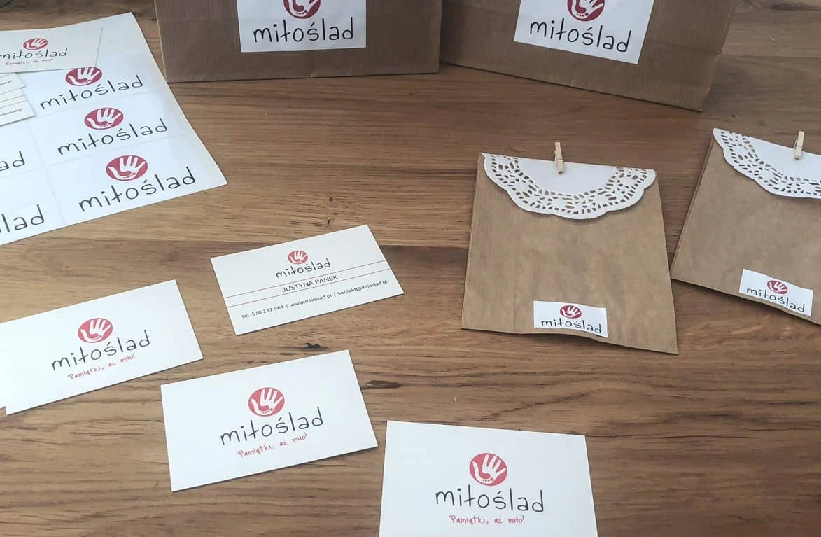 naklejki i wizytówki z logo miłoślad
