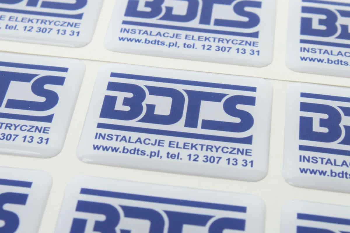 zdjęcie naklejek reklamowych 3d dla firmy BDTS