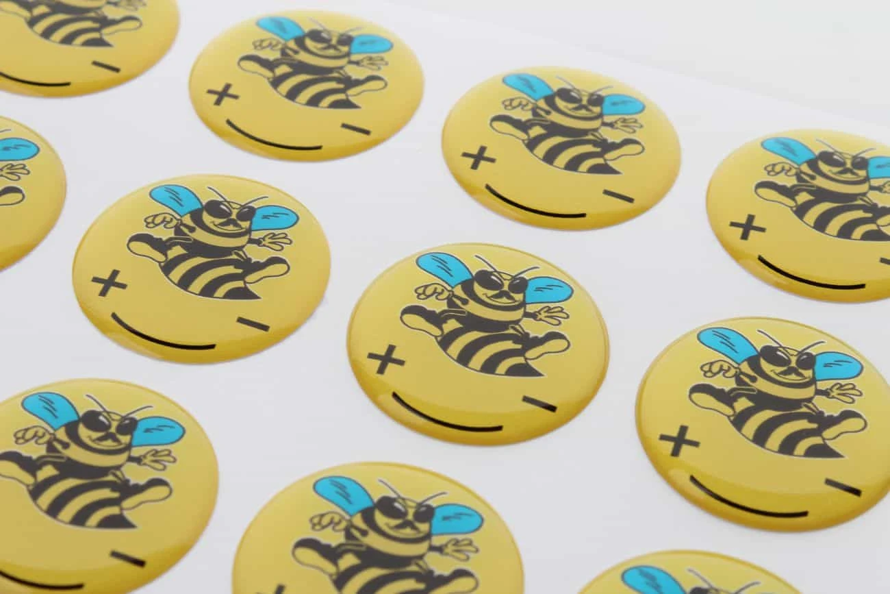 naklejki reklamowe wypukłe dla firmy Trzmiel