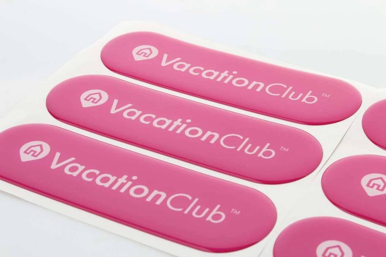 naklejki wypukłe 3d z logo VacationClub