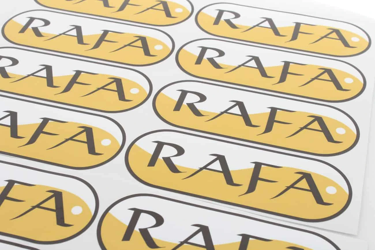 naklejki z nadrukiem logo Rafa
