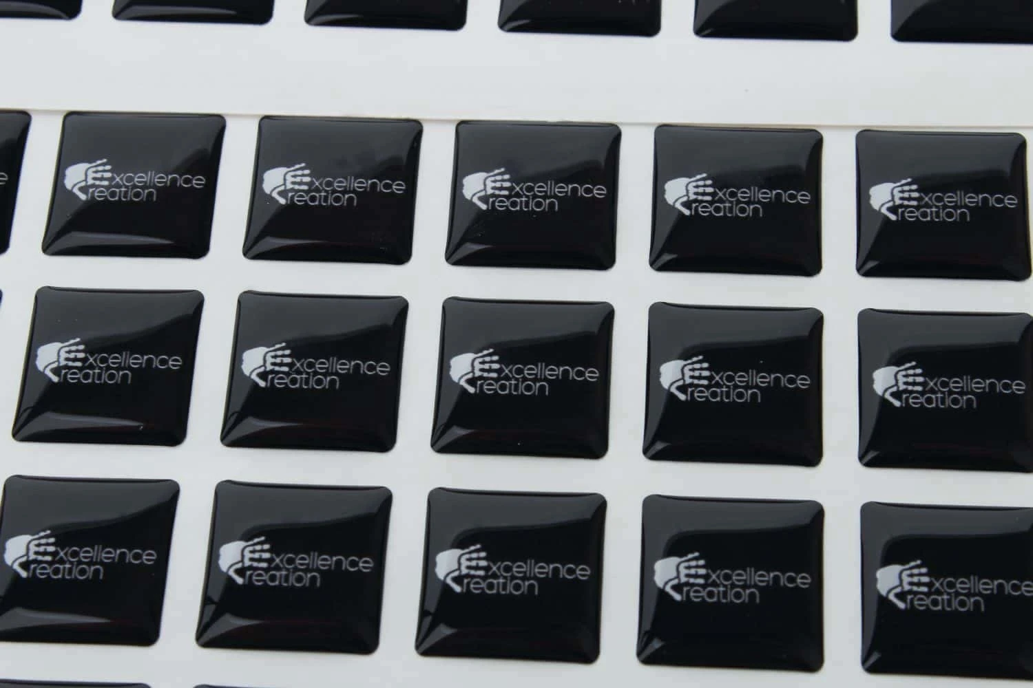 naklejki wypukłe dla Excellence Creation